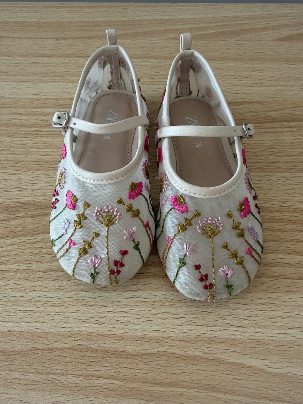 Zara Cream Floral Embroidered Kids Mary Janes